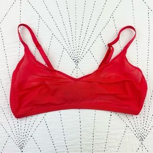 Negative Underwear Sieve Non-Wire Bra in Cherry Size 4